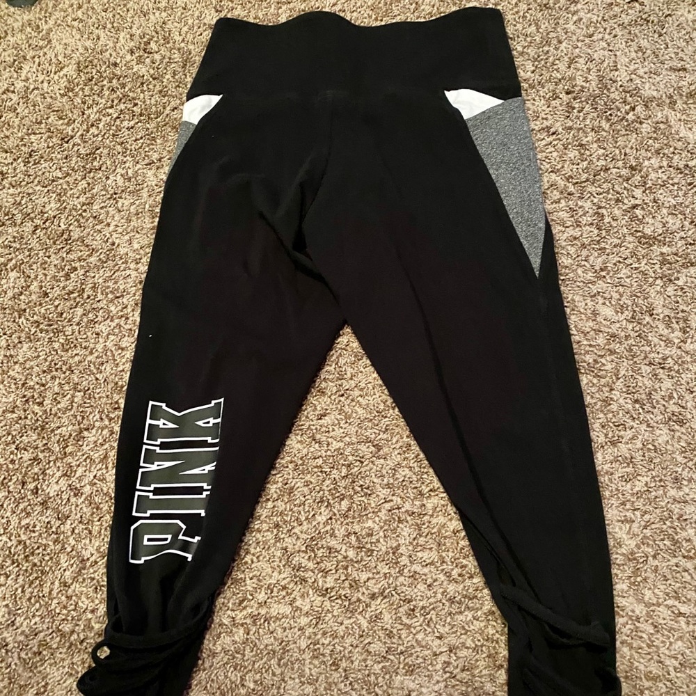 High waisted leggings